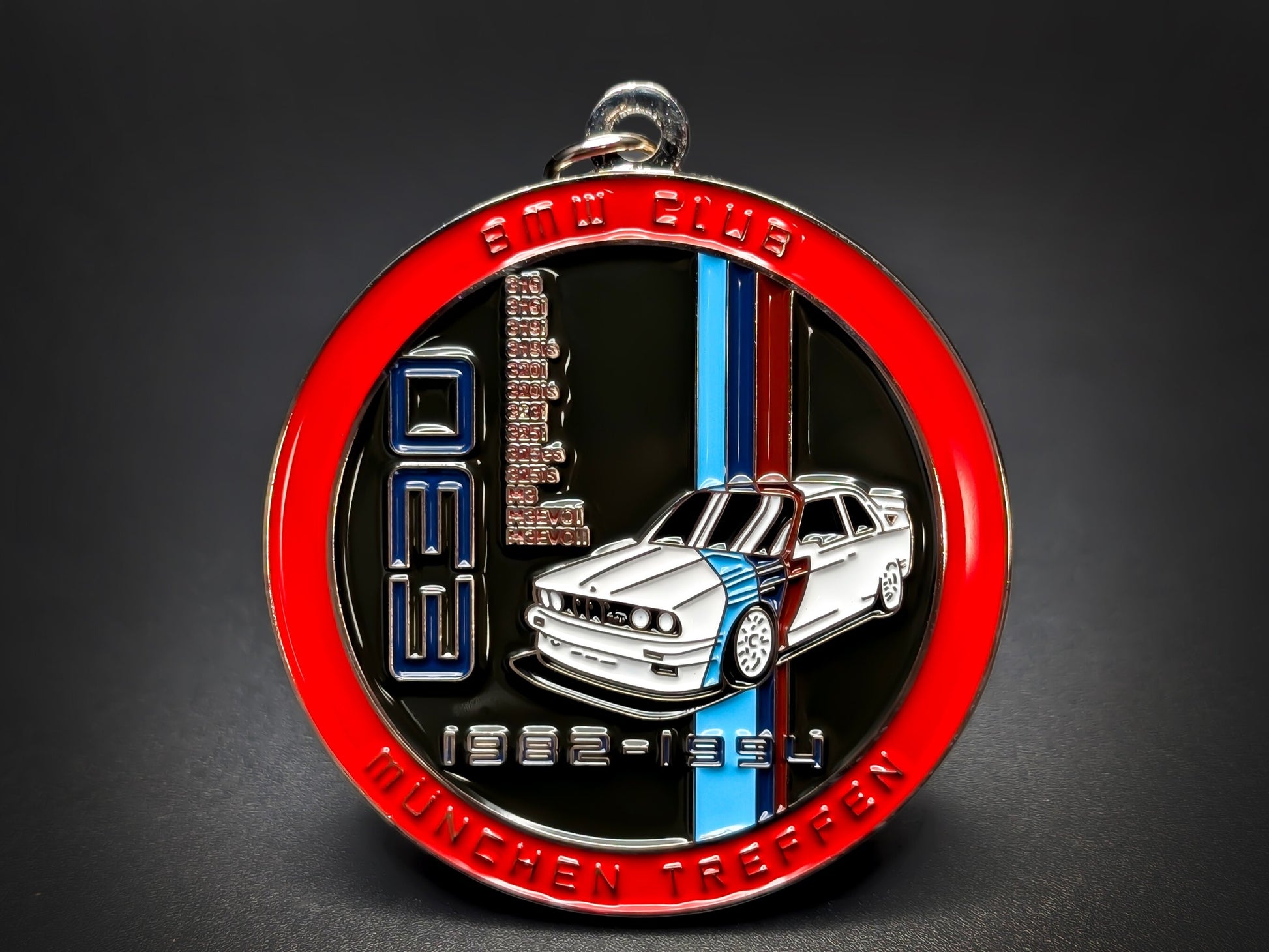Technical product shot of the BMW E30 badge keychain with dimension lines showing a 1.77" (4.5 cm) diameter.